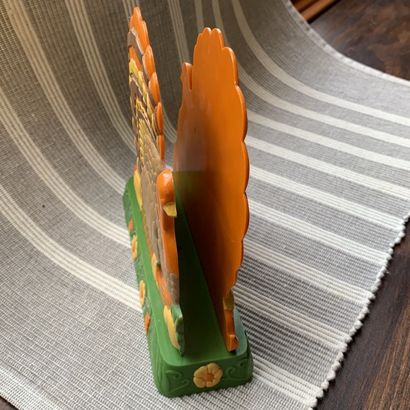 Vintage Plastic Thanksgiving Turkey Napkin Holder - Picture 9 of 16